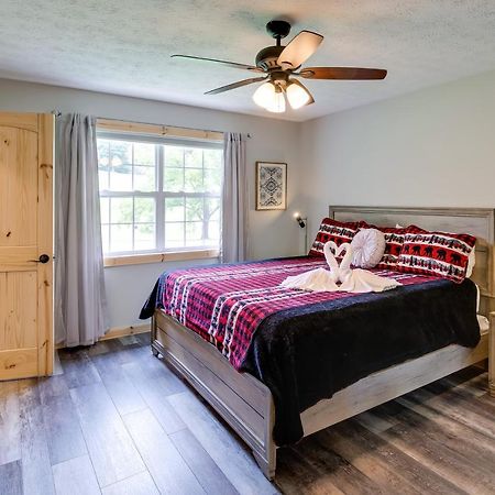 Sevierville Cabin With Private Hot Tub And Fire Pit Zewnętrze zdjęcie